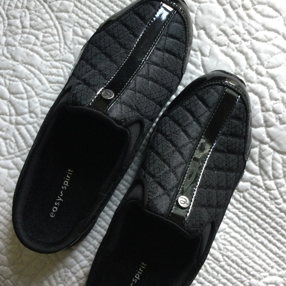 Easy Spirit Women’s Traveltime Round Toe Mule Sz 8